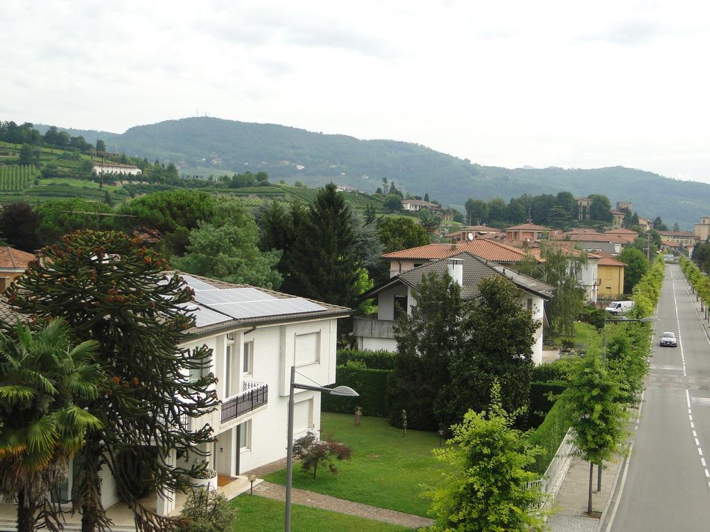 Hotel Moderno Grumello del Monte Exterior photo